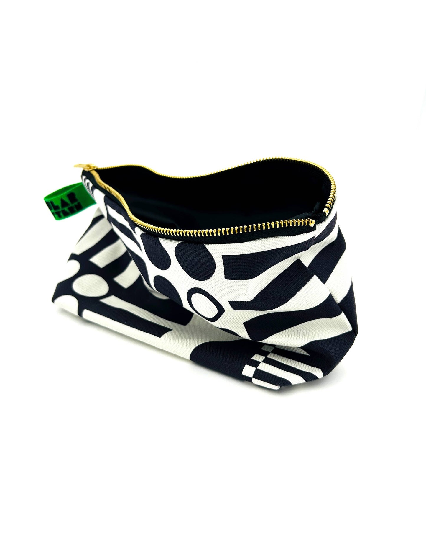 Organic Cotton Washbag in Mono: Mono