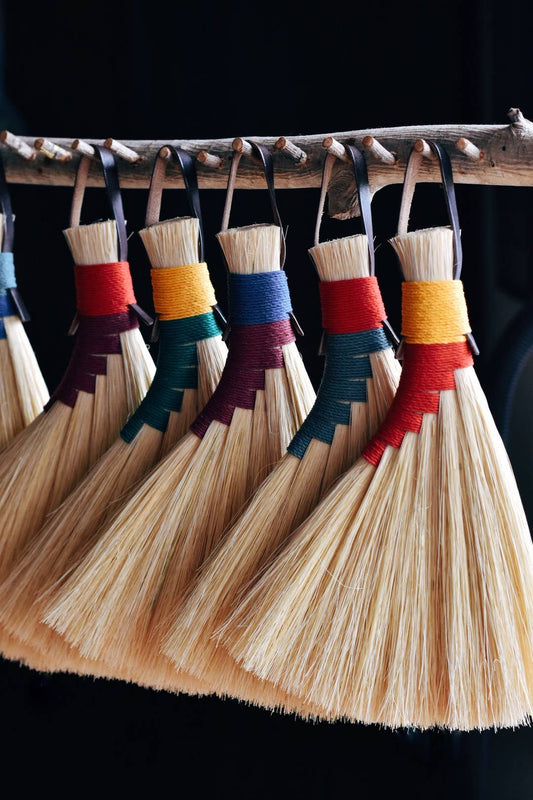 Tampico Fibre Turkey Wing Hand Broom Brush Two Tone Colours: Red & Yellow
