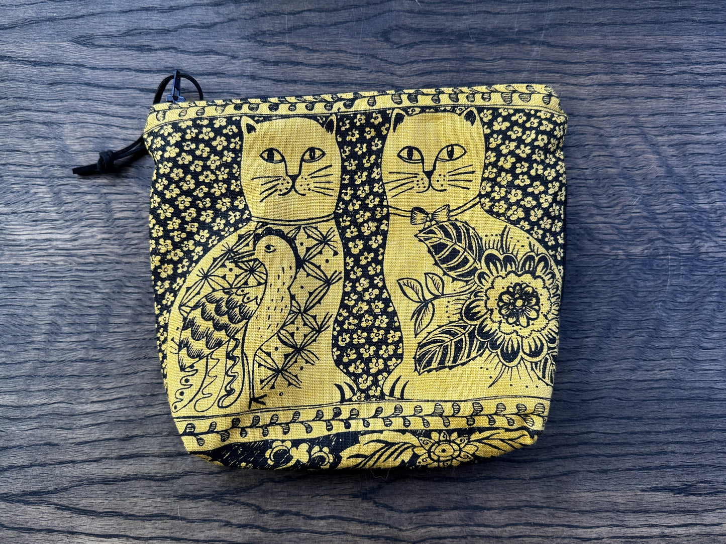 Jill Pargeter Linen Zip Bag Cat - Yellow