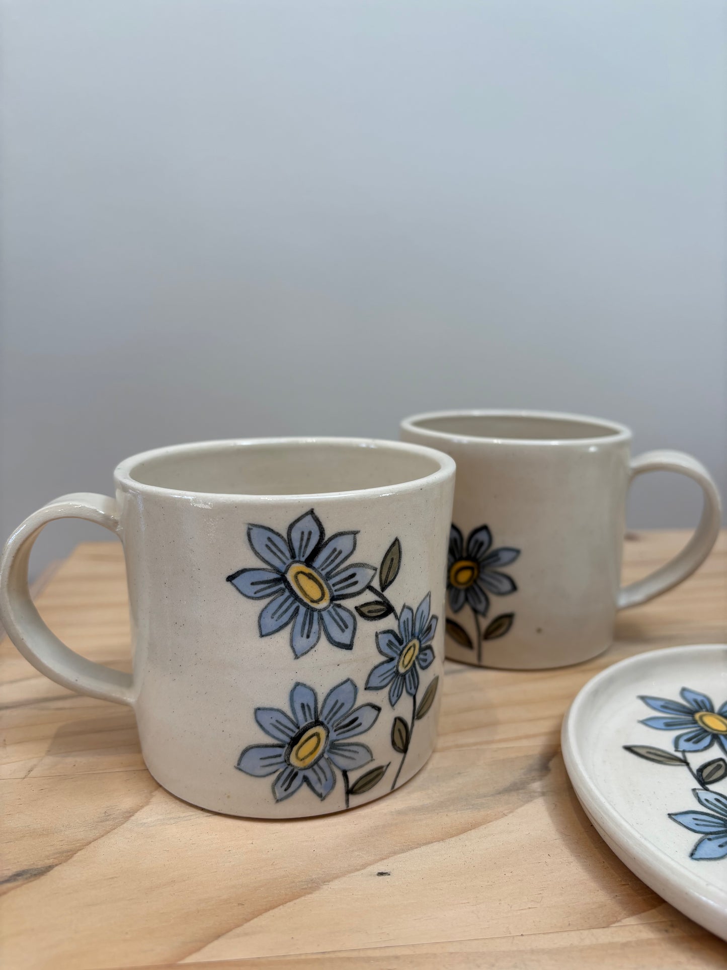 Daisy Mug by Hello Shan