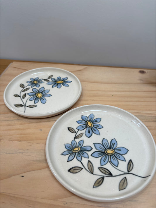 Daisy Trinket Plate by Hello Shan