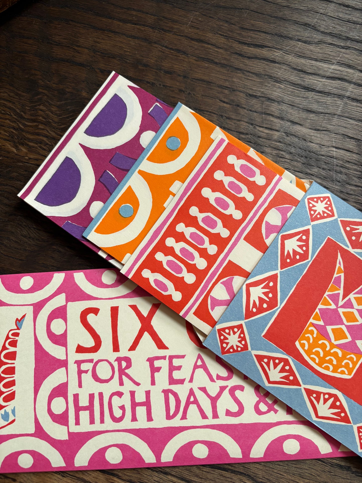 Cambridge Imprint Festive Crowns (Set of 6)