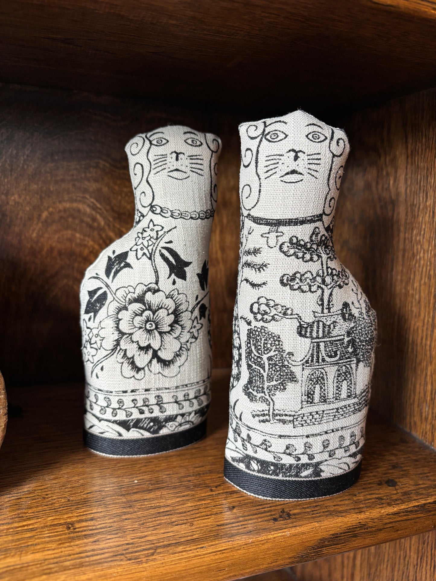 Jill Pargeter Linen Small Dog Figure